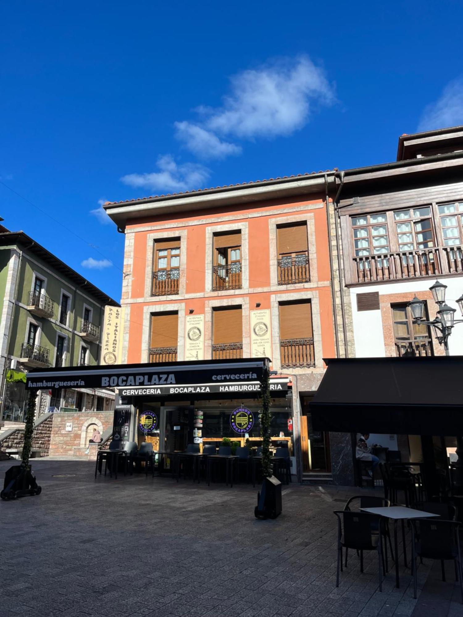 Apartamentosarturo Llanes Laplaza Atico Centrico المظهر الخارجي الصورة